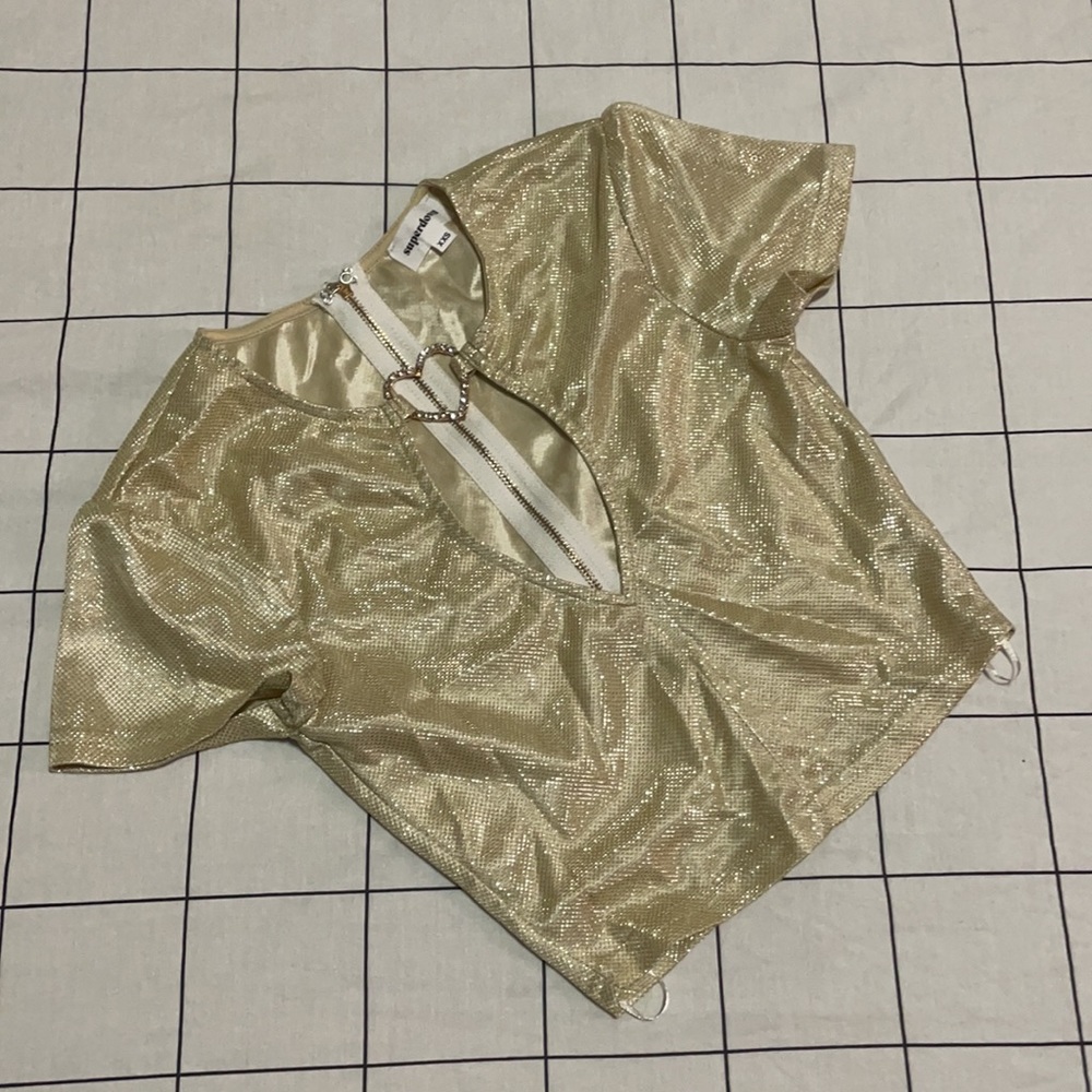 Revolve Superdown Kristin Top Gold Crystal Heart Cutout - Picture 8 of 12